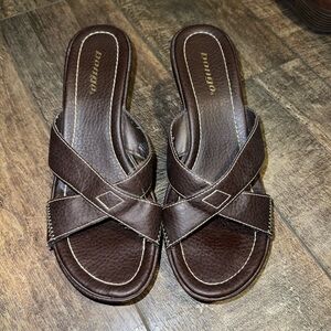 BONGO Dark Brown Crisscross Sandals